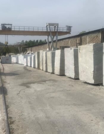 Stock-Yard-1-350x450